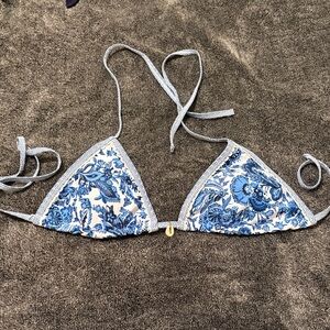 SHEIN Blue and White Floral Bikini Top